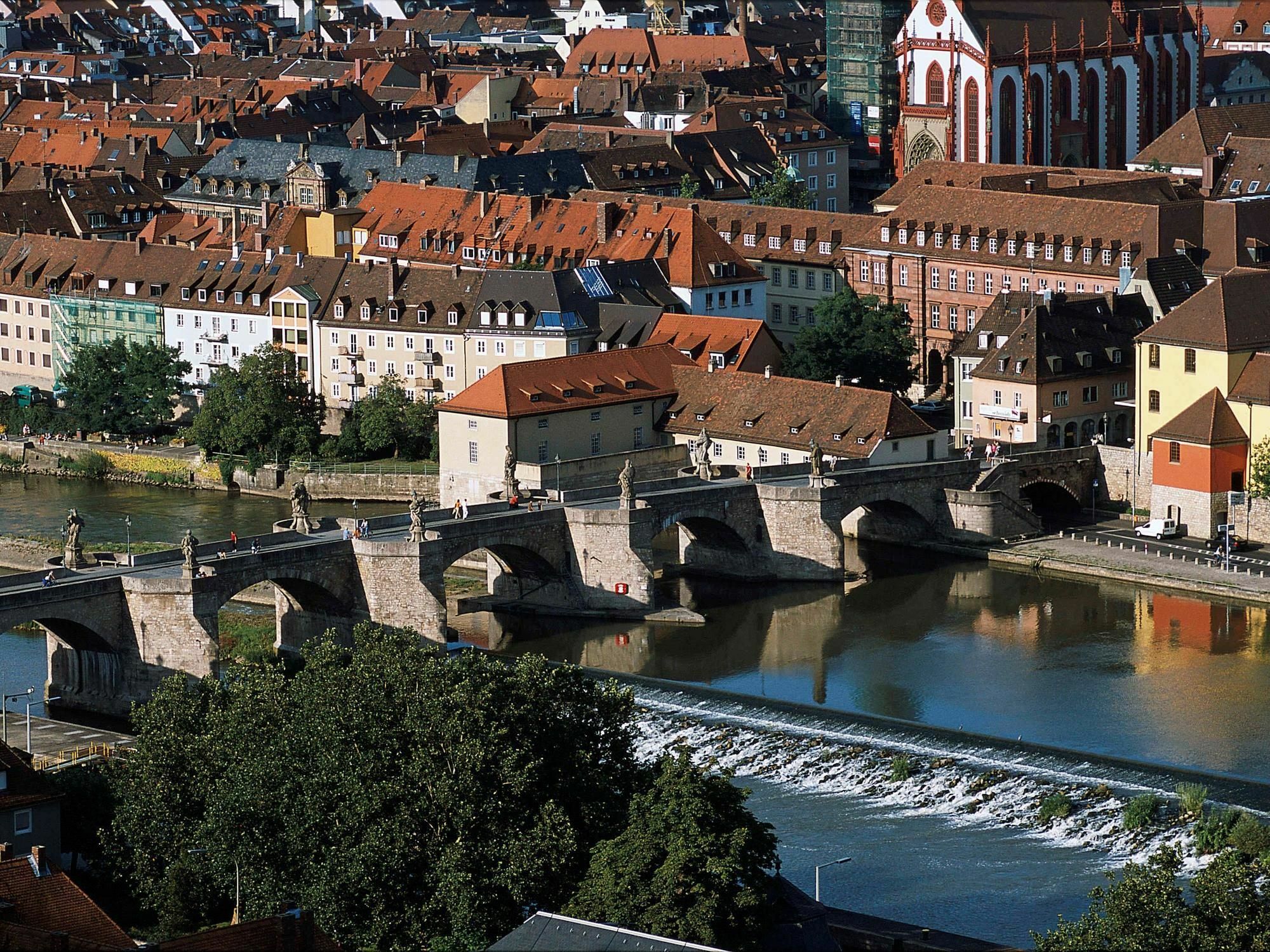 Dorint Hotel Wuerzburg Exterior photo